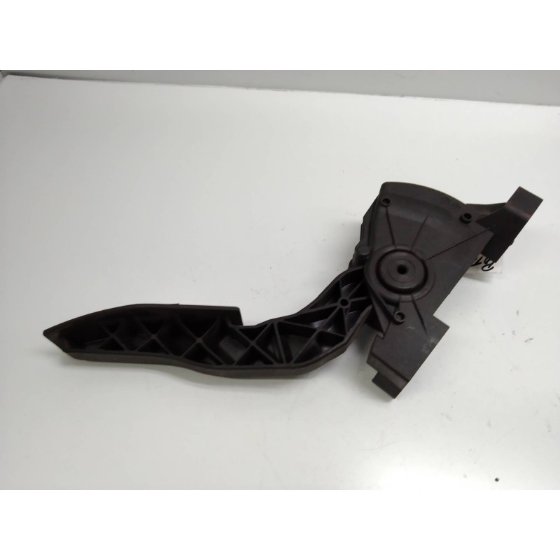 Recambio de potenciometro pedal para opel vectra c caravan 1.9 16v cdti cat (z 19 dth / lrd) referencia OEM IAM 6V00832200 91867
