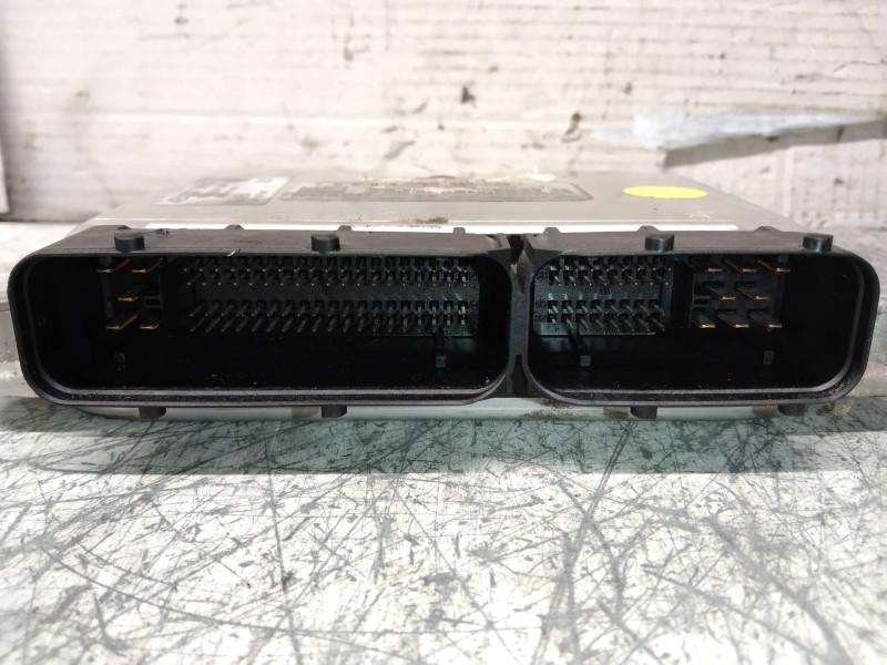 Recambio de centralita motor uce para audi a8 (4e2) 4.2 quattro l referencia OEM IAM 0261207909 4E0907560 ME711