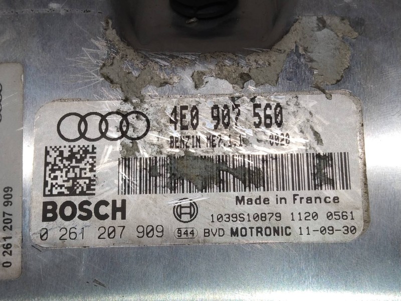 Recambio de centralita motor uce para audi a8 (4e2) 4.2 quattro l referencia OEM IAM 0261207909 4E0907560 ME711
