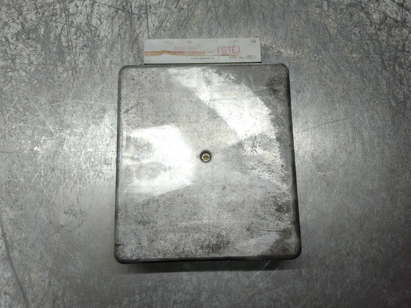 Recambio de centralita motor uce para ford sierra berlina clx referencia OEM IAM 92BB12A650GA 2BGA 