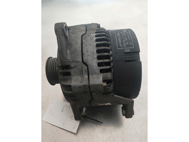 Recambio de alternador para ford mondeo berlina/familiar (fd) glx berlina referencia OEM IAM 0123212001 BOSCH 