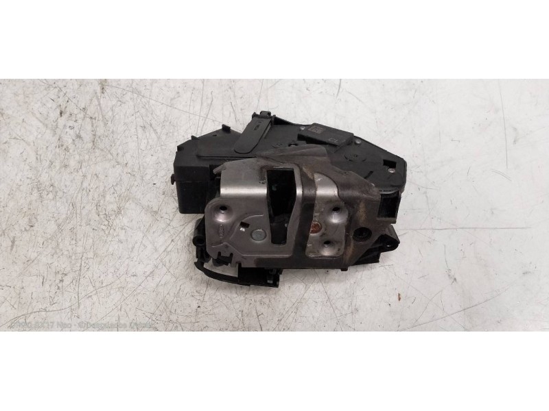 Recambio de motor cierre centralizado delantero derecho para volvo v60 kombi kinetic referencia OEM IAM 31301739  