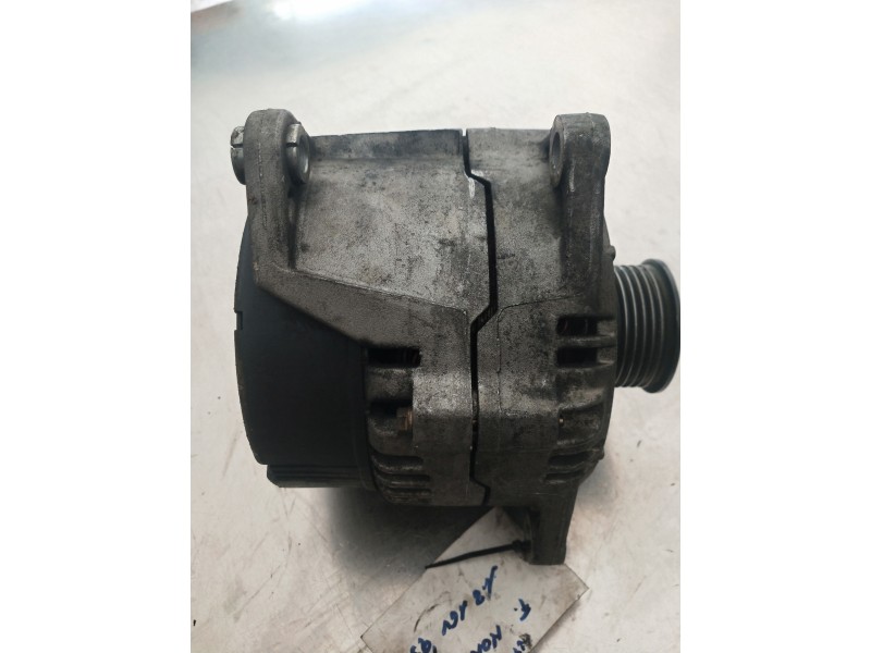 Recambio de alternador para ford mondeo berlina (gd) gt referencia OEM IAM 0123212001 BOSCH 