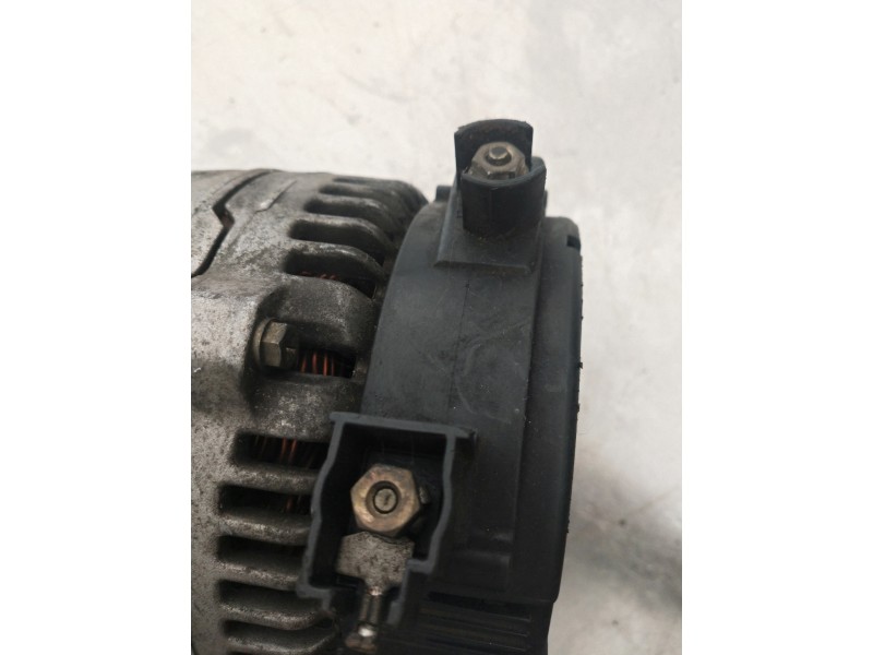 Recambio de alternador para ford mondeo berlina (gd) gt referencia OEM IAM 0123212001 BOSCH  Recambio de alternador para ford mondeo berlina (gd) gt referencia OEM IAM 0123212001 BOSCH