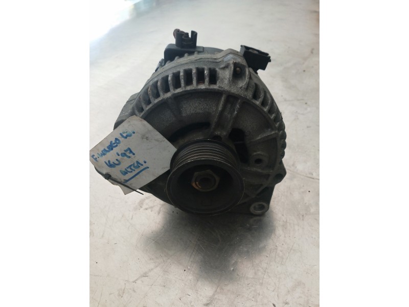 Recambio de alternador para ford mondeo berlina (gd) gt referencia OEM IAM 0123212001 BOSCH 