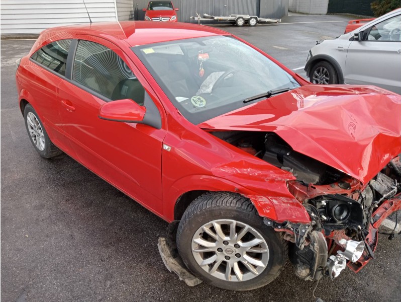 opel astra gtc del año 2008