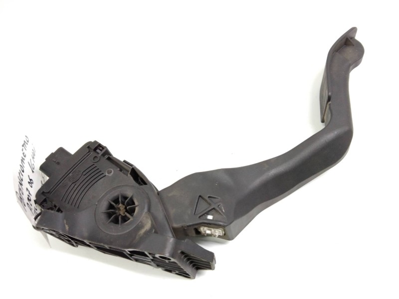 Recambio de potenciometro pedal para peugeot 207 1.6 16v hdi fap referencia OEM IAM 6PV00908351 9682805780 