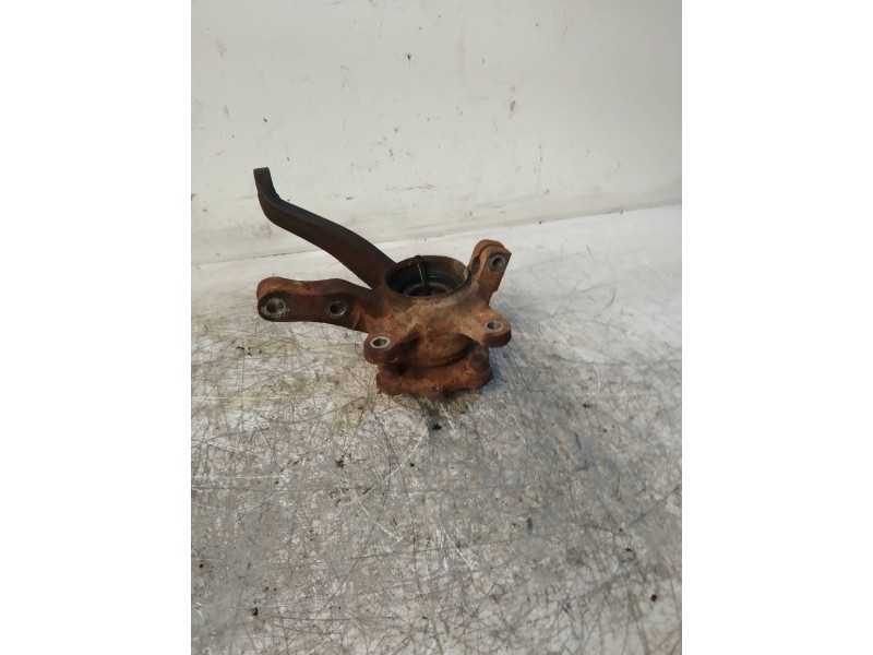 Recambio de mangueta delantera derecha para ford fiesta berl./express festival / cl referencia OEM IAM   