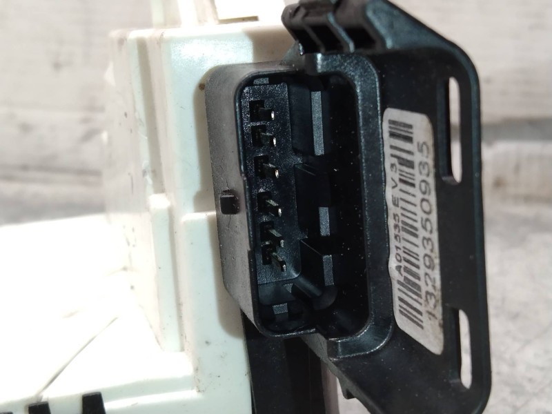 Recambio de motor cierre centralizado delantero derecho para peugeot partner kombi outdoor referencia OEM IAM   5P