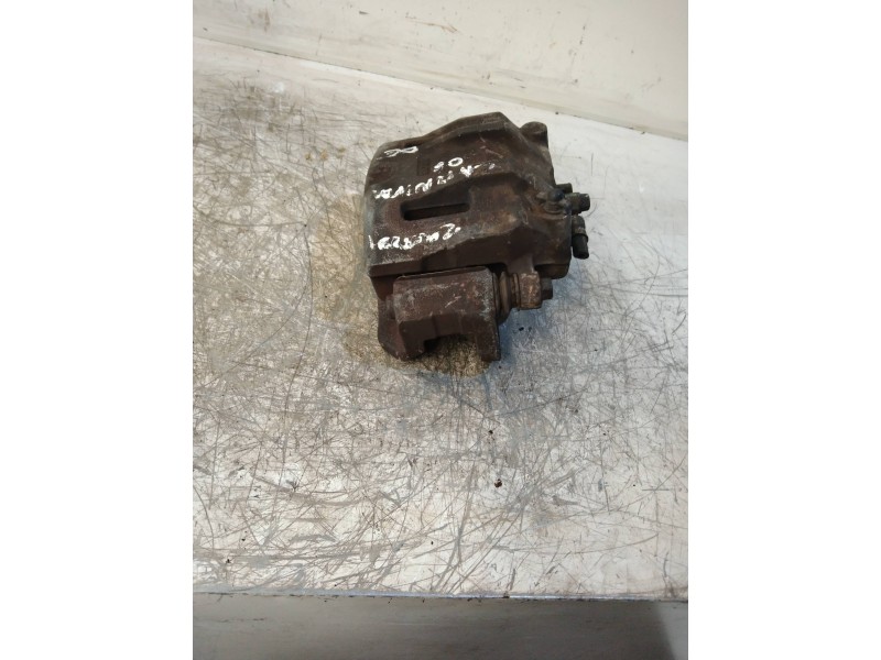 Recambio de pinza freno delantera derecha para kia carnival ii 2.9 crdi lx referencia OEM IAM   