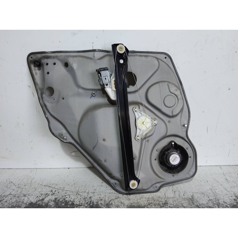 Recambio de elevalunas trasero derecho para mercedes clase b (w245) 180 cdi (245.207) referencia OEM IAM A1697301679  5P