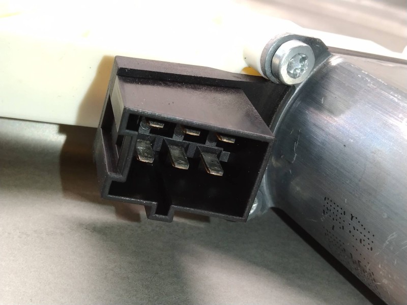 Recambio de elevalunas trasero derecho para mercedes clase b (w245) 180 cdi (245.207) referencia OEM IAM A1697301679  5P