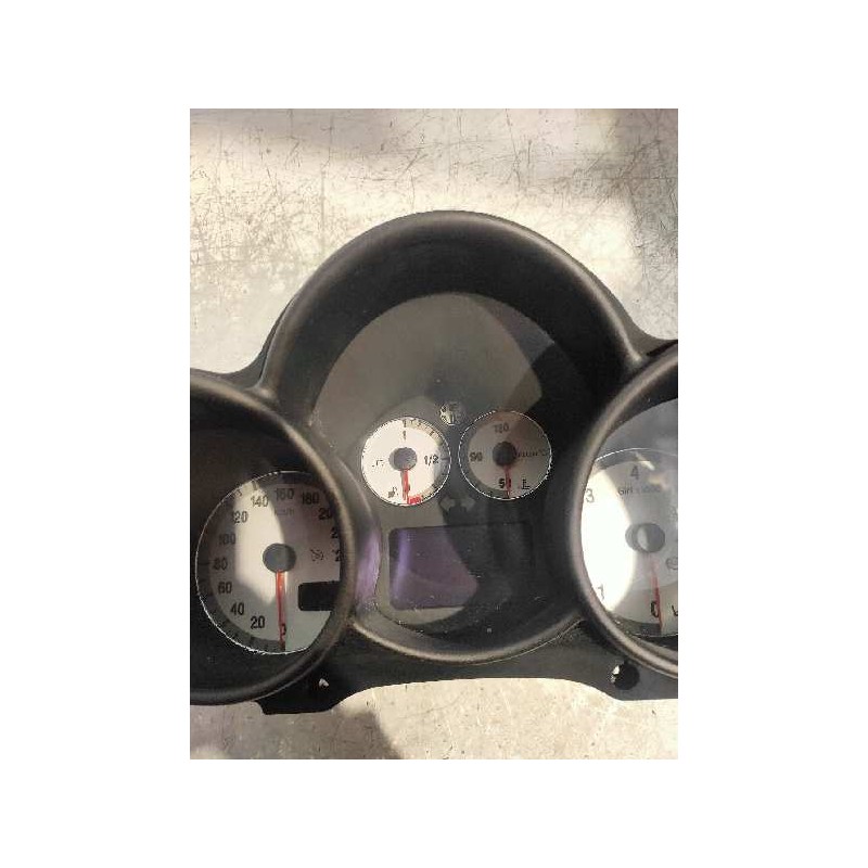 Recambio de cuadro instrumentos para alfa romeo gt (125) 1.9 jtd 16v 150/ distinctive referencia OEM IAM 156050197  0071788445