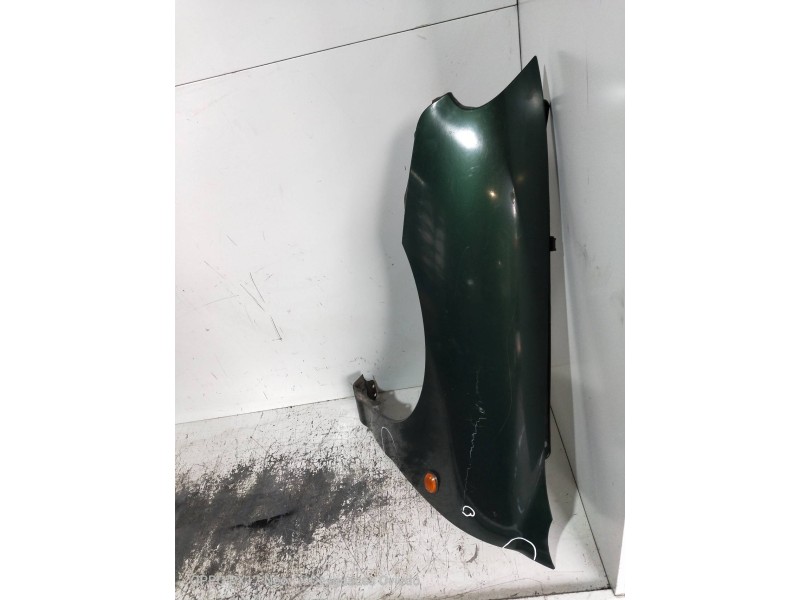 Recambio de aleta delantera izquierda para hyundai lantra berlina (rd) 1.9 d gls referencia OEM IAM   