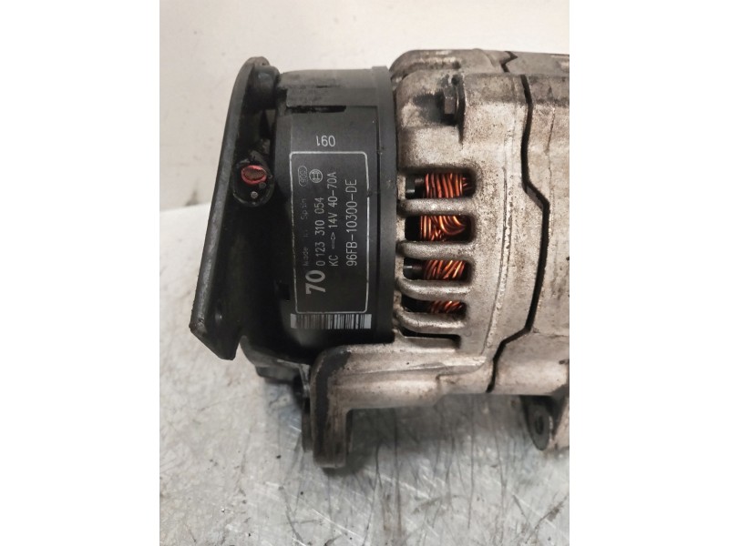 Recambio de alternador para ford ka (ccq) básico referencia OEM IAM 0123310054 BOSCH 