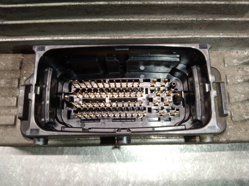 Recambio de centralita motor uce para opel meriva cosmo referencia OEM IAM 8980003220 1125000200 98000322