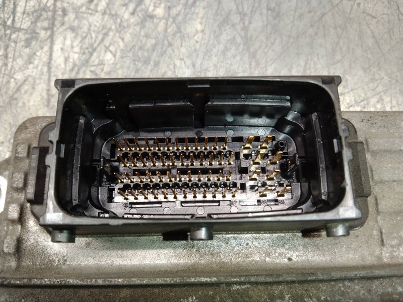 Recambio de centralita motor uce para opel meriva cosmo referencia OEM IAM 8980003220 1125000200 98000322