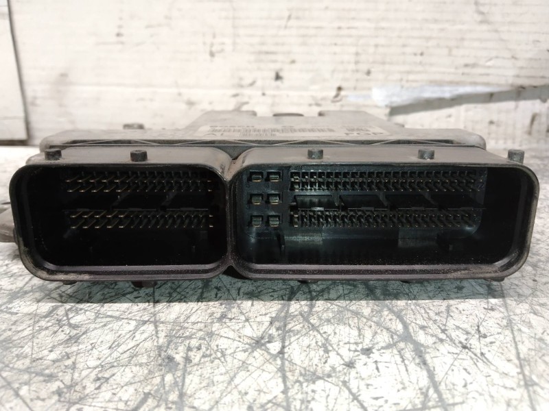 Recambio de centralita motor uce para opel astra gtc enjoy referencia OEM IAM 0281012122 55198054 AL