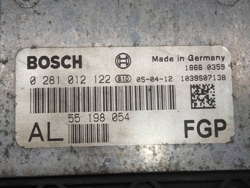 Recambio de centralita motor uce para opel astra gtc enjoy referencia OEM IAM 0281012122 55198054 AL