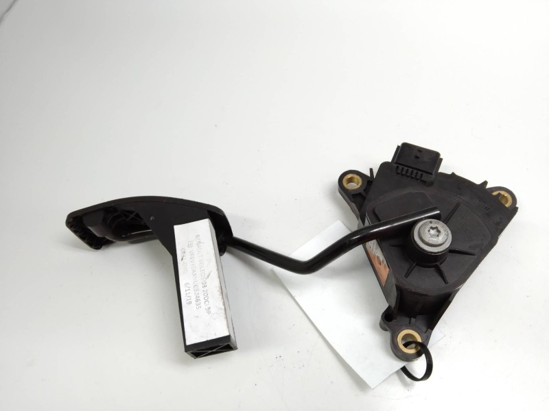Recambio de potenciometro pedal para renault koleos 2.0 dci diesel fap referencia OEM IAM 18002JY40A  