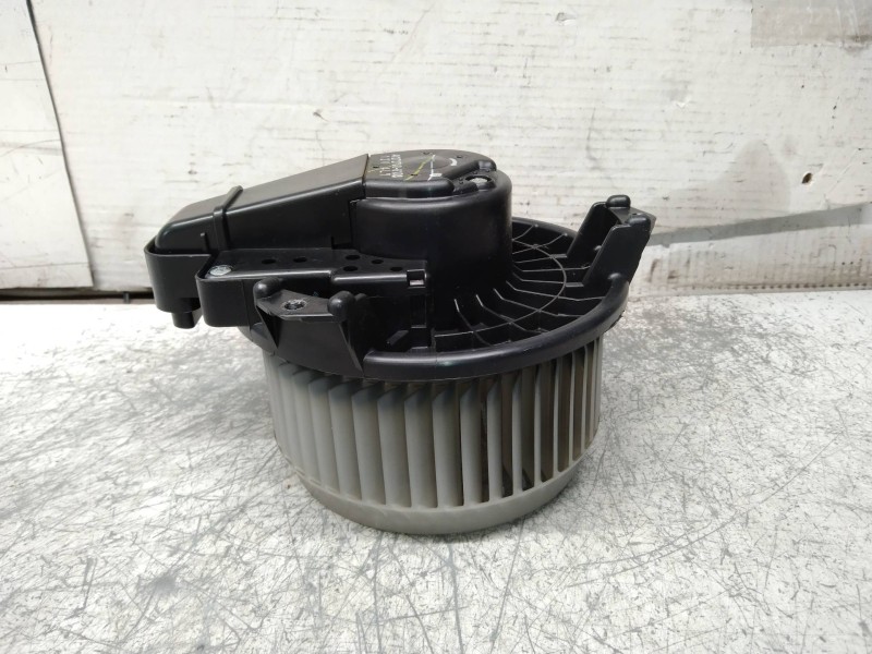 Recambio de motor calefaccion para toyota verso advance referencia OEM IAM AV2727008103  
