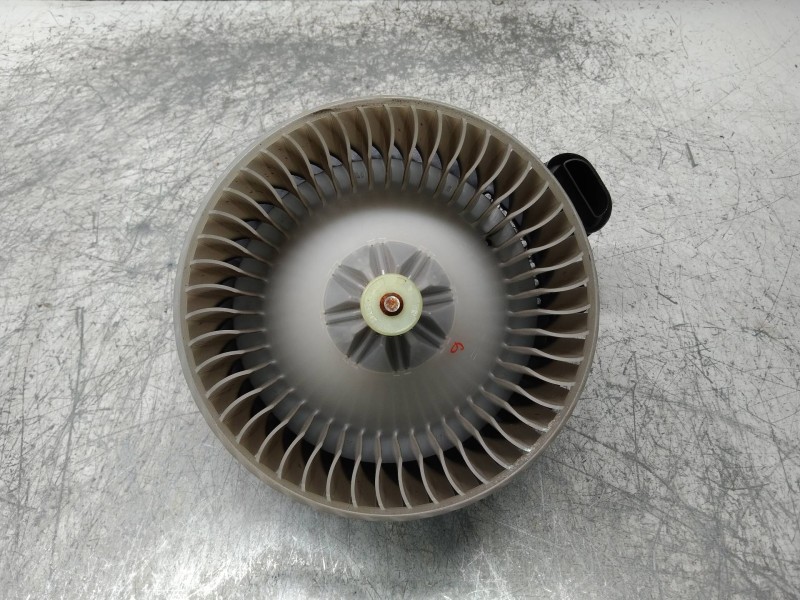 Recambio de motor calefaccion para toyota verso advance referencia OEM IAM AV2727008103  