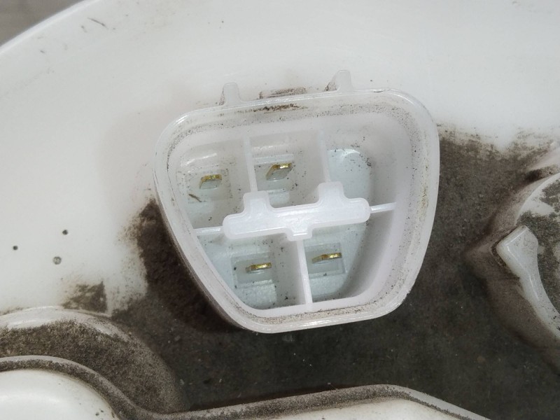 Recambio de bomba combustible para toyota verso advance referencia OEM IAM   