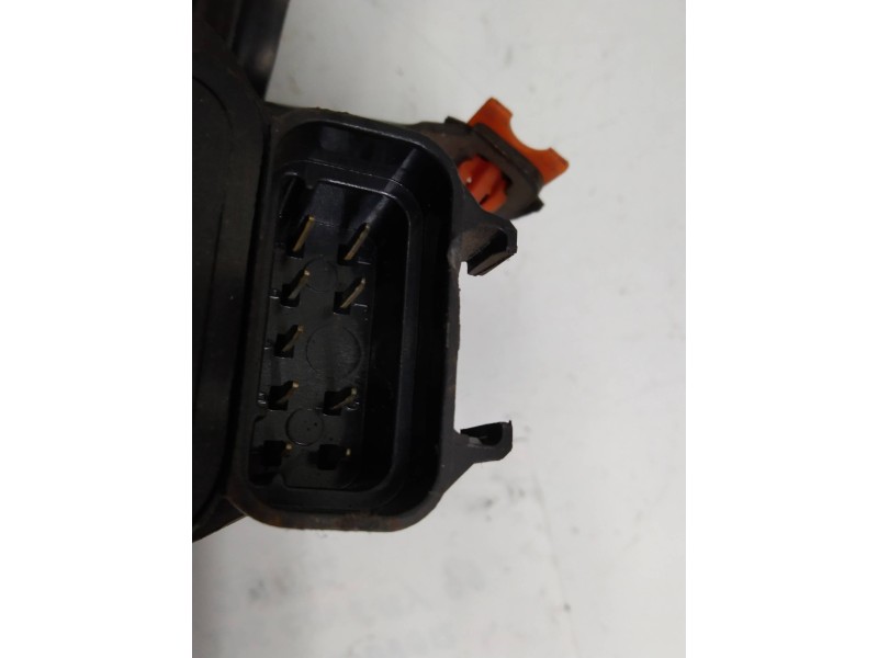 Recambio de potenciometro pedal para land rover discovery (lt) 2.5 turbodiesel referencia OEM IAM G1K01AF49909  