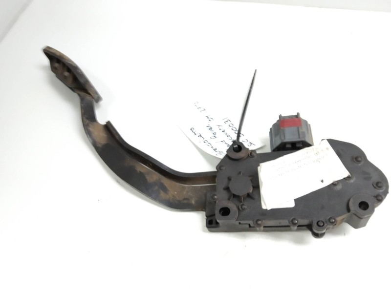 Recambio de potenciometro pedal para land rover discovery v6 td se referencia OEM IAM SLC500031 3256100000 