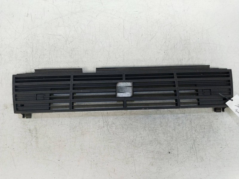 Recambio de rejilla delantera para seat ibiza 1.7 diesel referencia OEM IAM   