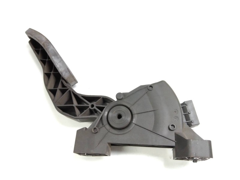 Recambio de potenciometro pedal para saab 9-3 berlina 2.2 16v tid cat referencia OEM IAM 6PV00832200 9186724 