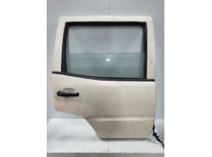 Recambio de puerta trasera derecha para nissan terrano/terrano.ii (r20) 2.7 turbodiesel referencia OEM IAM   