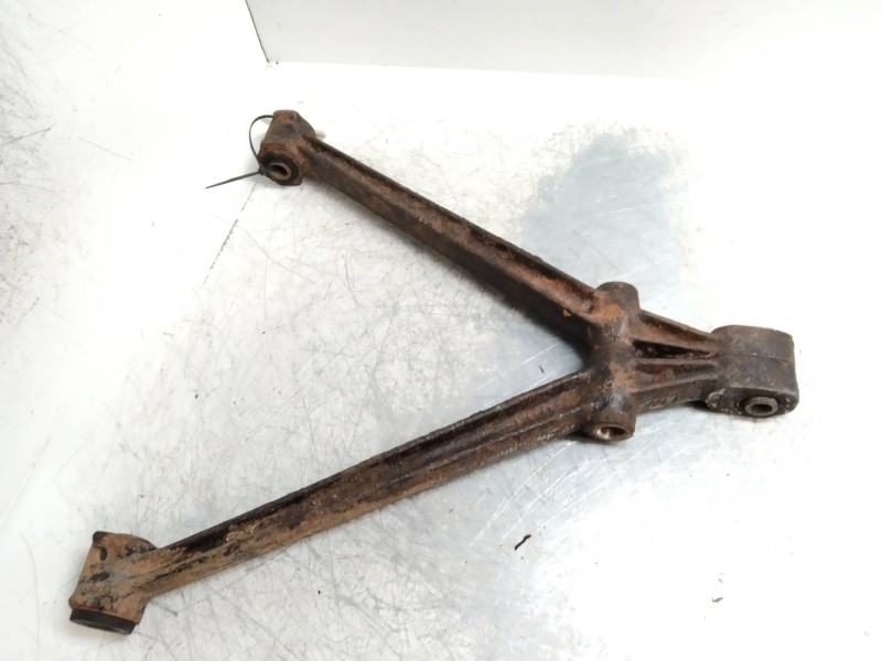 Recambio de brazo suspension inferior delantero derecho para mercedes n-1000 d referencia OEM IAM   