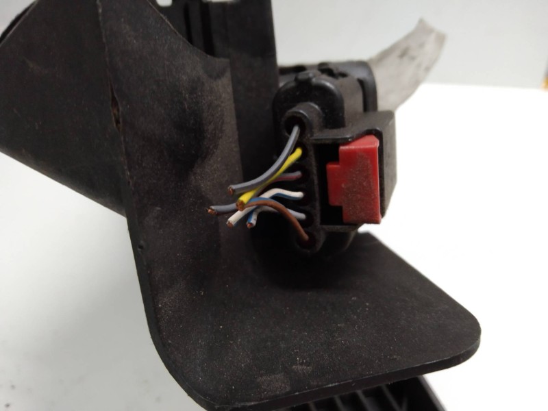 Recambio de potenciometro pedal para seat altea (5p1) 1.9 tdi referencia OEM IAM 6PV00889000 1K1721503M 