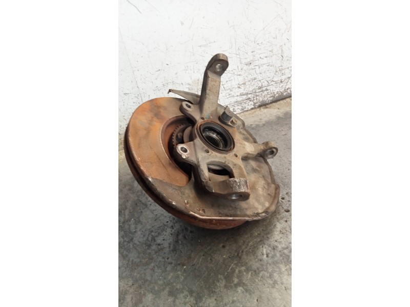 Recambio de mangueta delantera izquierda para hyundai terracan (hp) 2.9 crdi gl referencia OEM IAM 56710H1000  