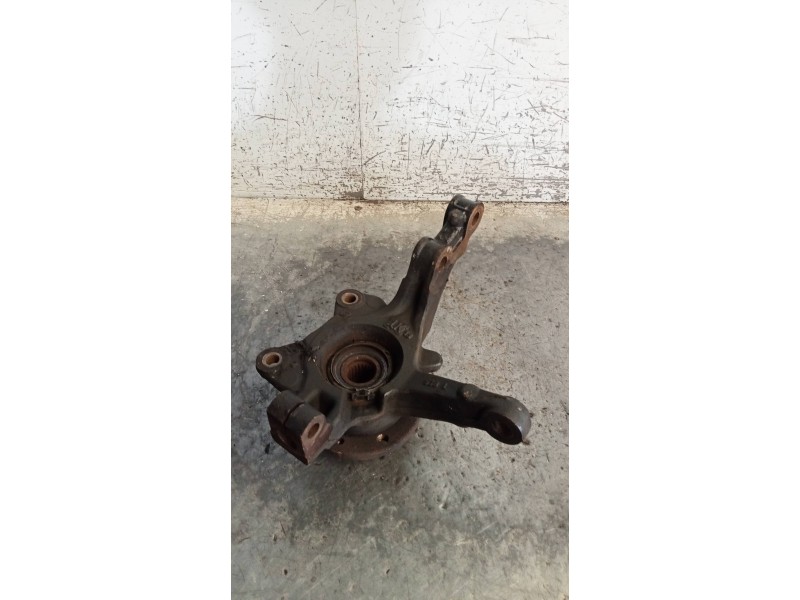 Recambio de mangueta delantera derecha para renault kangoo profesional referencia OEM IAM   