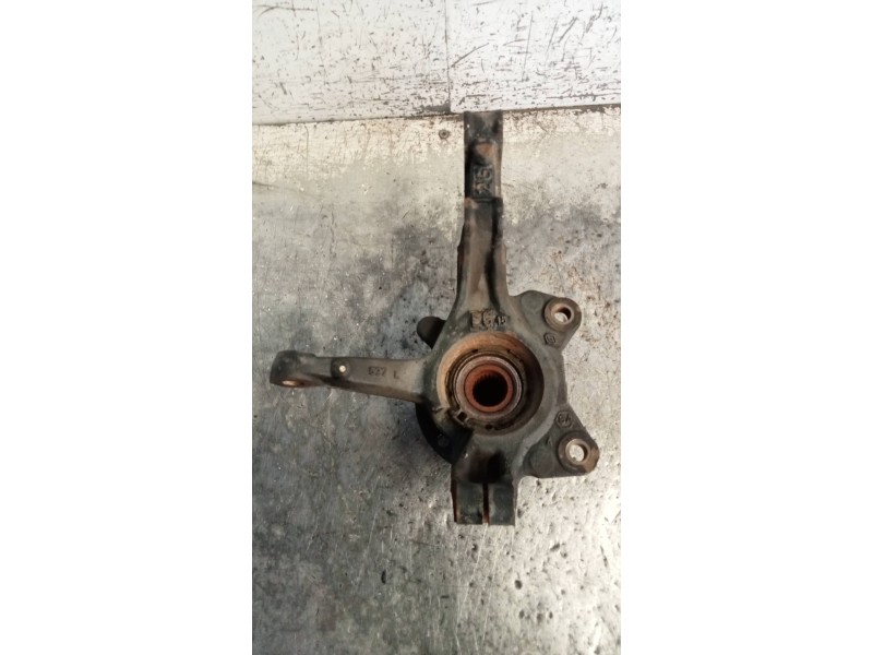 Recambio de mangueta delantera izquierda para renault kangoo profesional referencia OEM IAM   