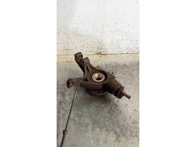 Recambio de mangueta delantera izquierda para peugeot partner kombi outdoor referencia OEM IAM   