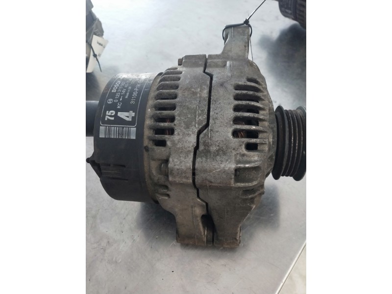 Recambio de alternador para honda civic coupe (ej6/8) referencia OEM IAM 0123315007 BOSCH 