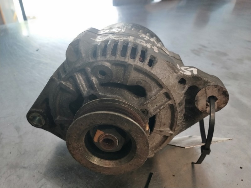 Recambio de alternador para honda civic coupe (ej6/8) 1.6 ls (ej6) referencia OEM IAM 0123315020 BOSCH 