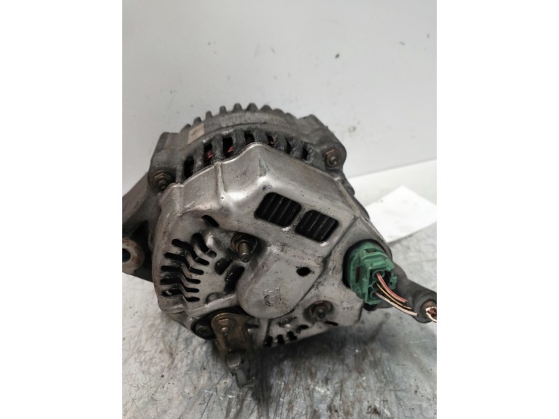 Recambio de alternador para honda cr-v (rd1/3) básico (rd1) referencia OEM IAM 1022111880 DENSO 