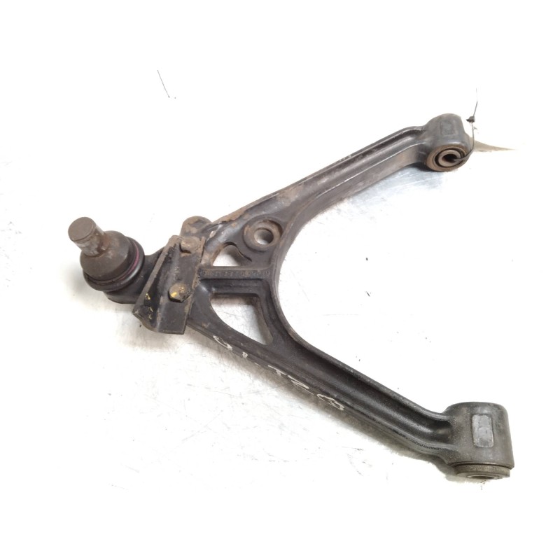 Recambio de brazo suspension inferior delantero izquierdo para mercedes mb 100 d caja cerrada / combi 2.4 diesel referencia OEM 