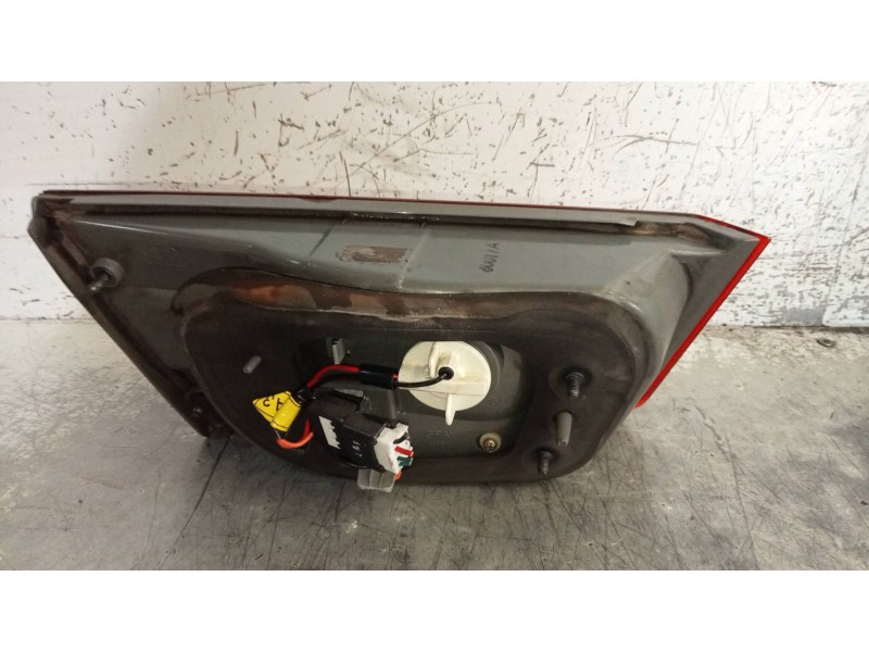 Recambio de piloto trasero derecho interior para hyundai sonata (nf) 2.0 crdi comfort i referencia OEM IAM   