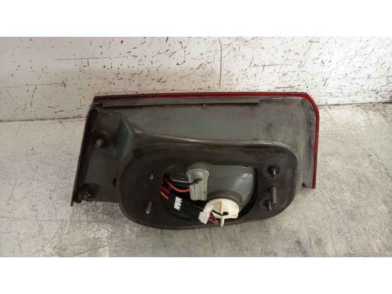 Recambio de piloto trasero izquierdo interior para hyundai sonata (nf) 2.0 crdi comfort i referencia OEM IAM   