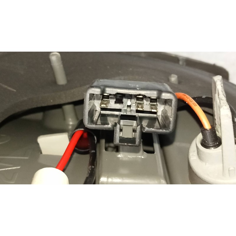 Recambio de piloto trasero izquierdo interior para hyundai sonata (nf) 2.0 crdi comfort i referencia OEM IAM   