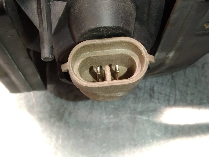 Recambio de faro antiniebla izquierdo para hyundai sonata (nf) 2.0 crdi comfort i referencia OEM IAM   