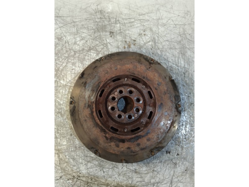 Recambio de volante motor para volvo serie 850 tdi berlina referencia OEM IAM   