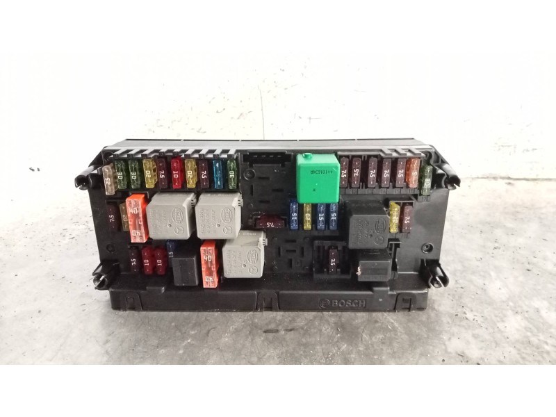 Recambio de caja reles / fusibles para mercedes clase c (w204) berlina c 200 cdi blueefficiency (204.001) referencia OEM IAM A21