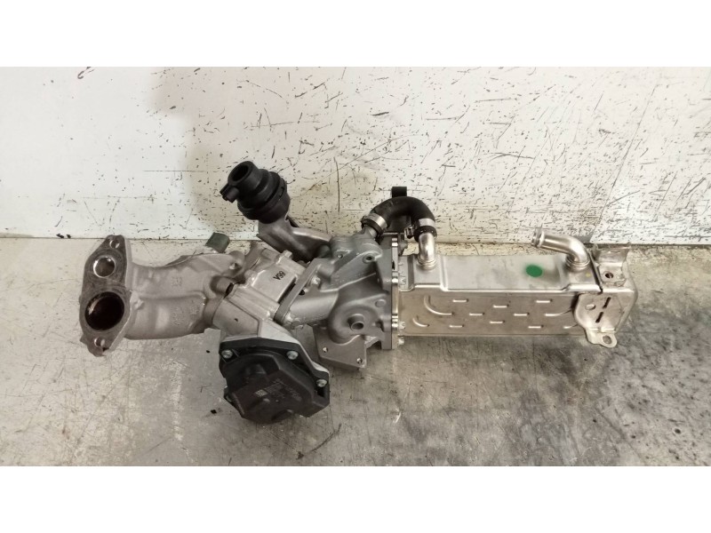 Recambio de enfriador egr para mercedes clase c (w204) berlina c 200 cdi blueefficiency (204.001) referencia OEM IAM A6511400160