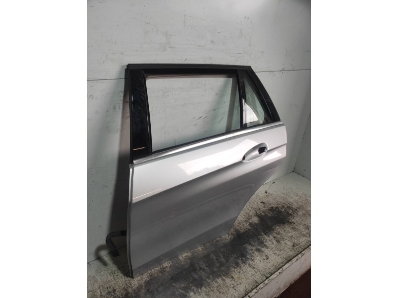 Recambio de puerta trasera izquierda para mercedes clase e (w212) familiar 3.0 cdi cat referencia OEM IAM   